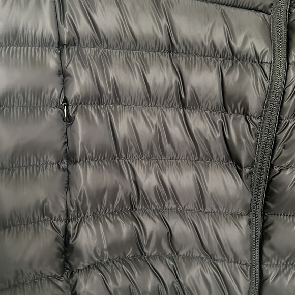 Joe Fresh Down Vest - Picture 2 of 5